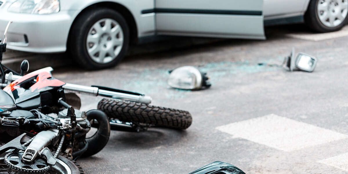 collision between cars and motorcycles